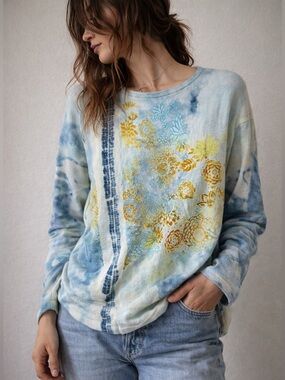 MA-CH Blue Tie Dye Floral Sweater Small Relaxed Fit Boho Indie Granola